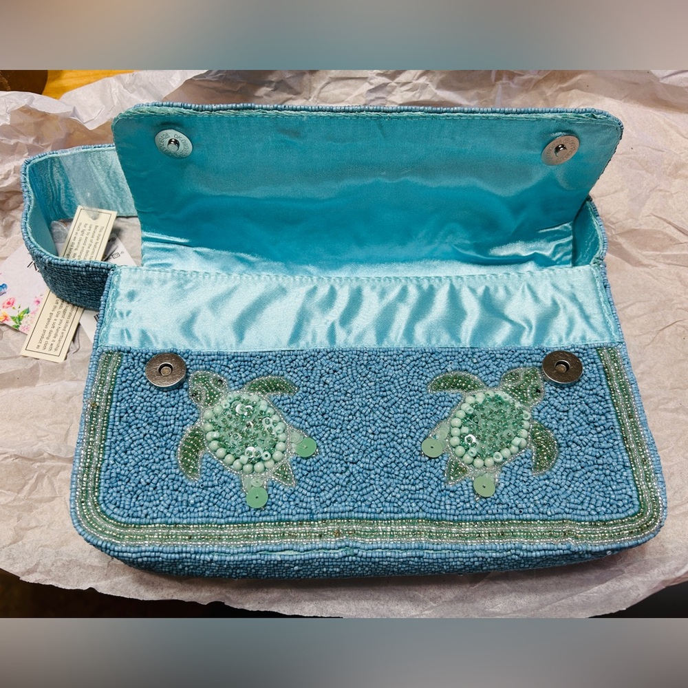 Handbag NWT turtles. Hand crafted in India. Beautiful!!! - Picture 2 of 5